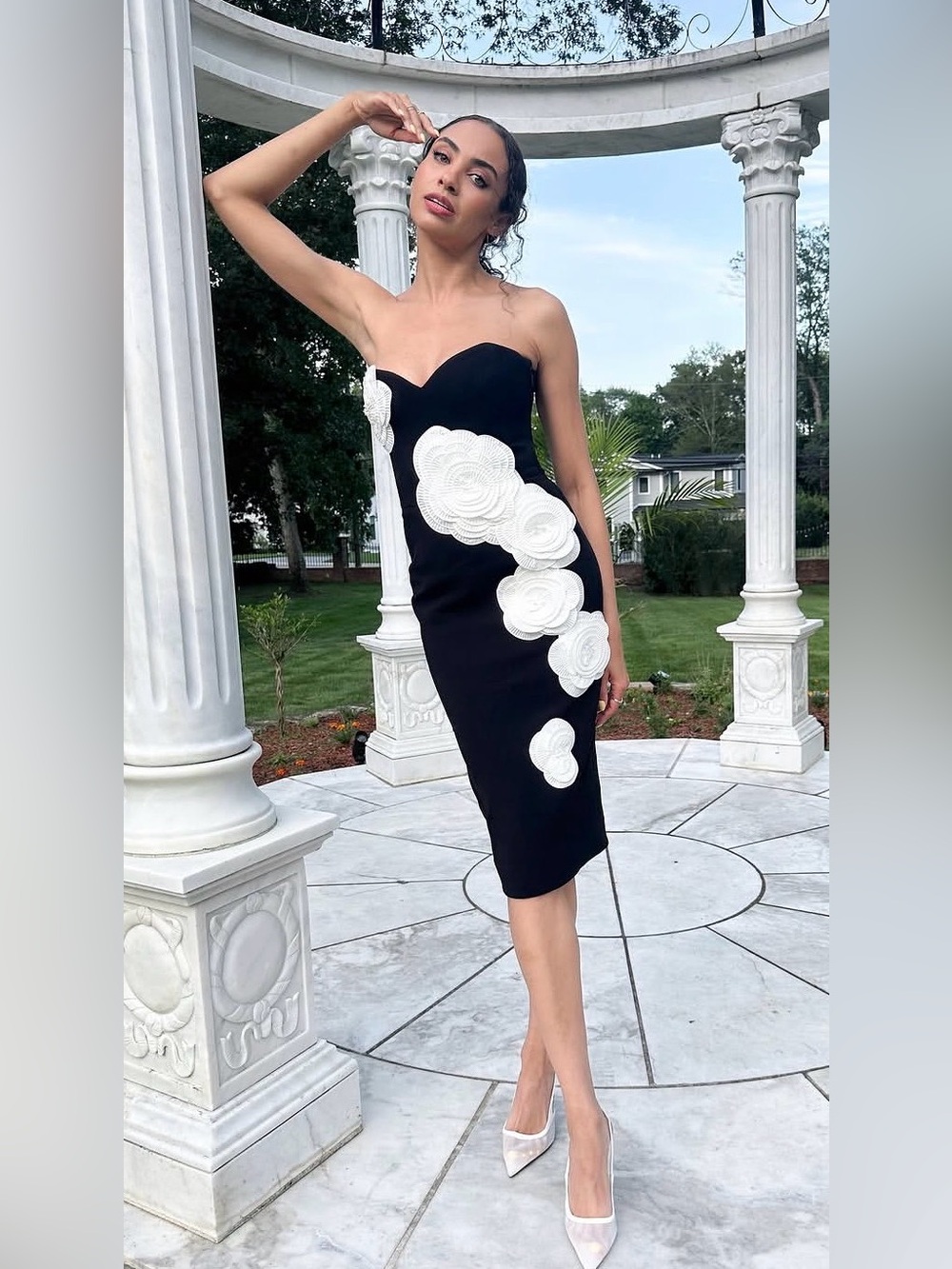 Helsi Kaia Floral Appliqué Strapless Midi Dress - Picture 2 of 11